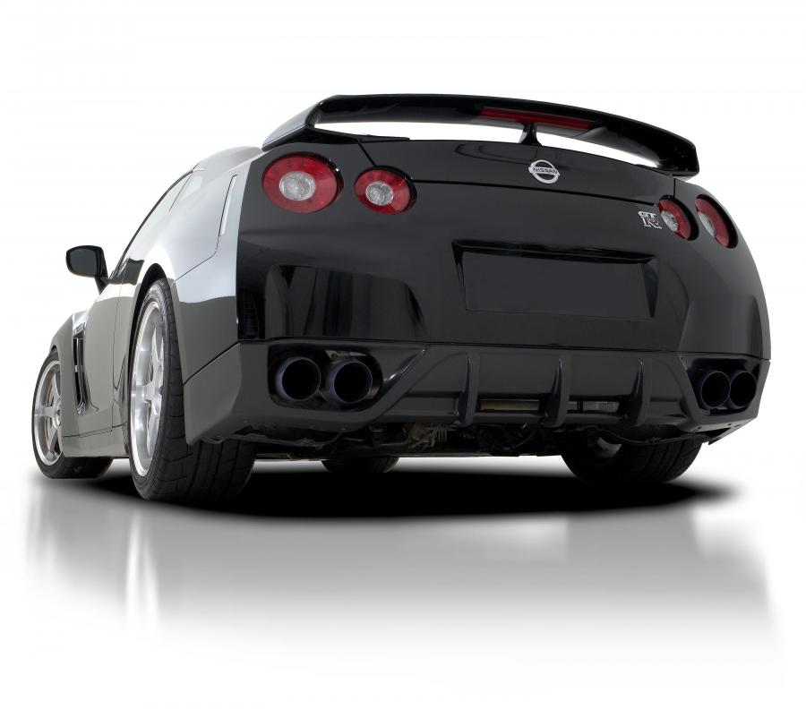  Nissan GT-R by Vorsteiner Ventross 2009 года  (фото 2 из 9)